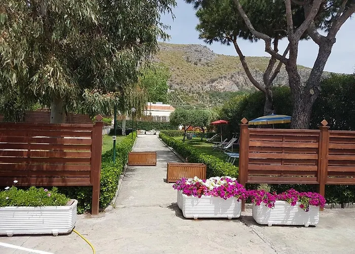 Bed & Breakfast Rifa 4*